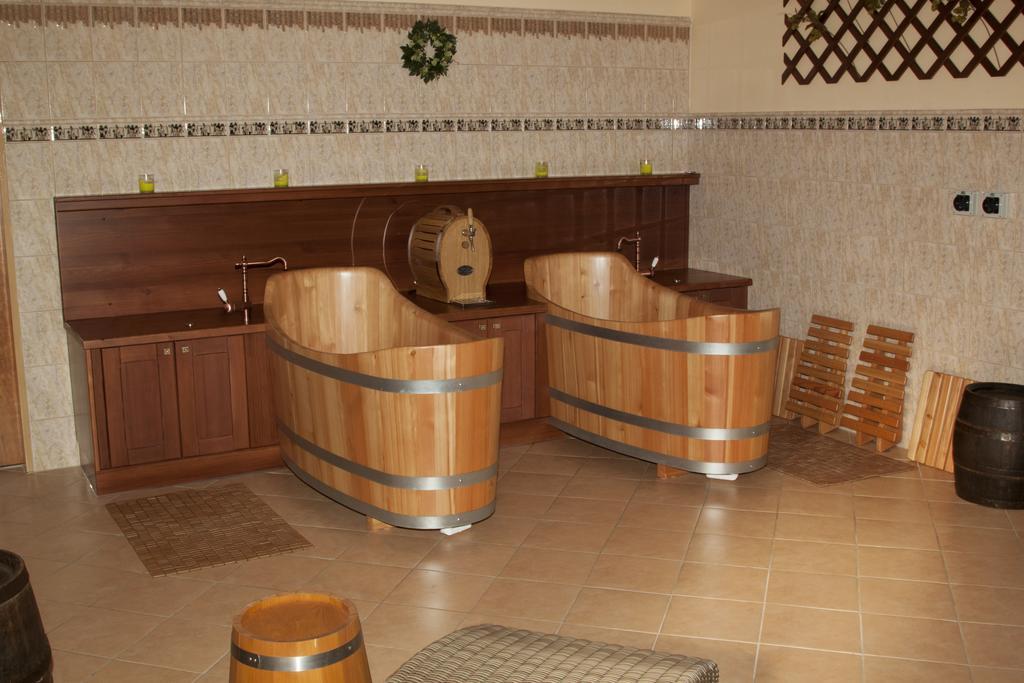 Vísky Resort Ohrada מראה חיצוני תמונה